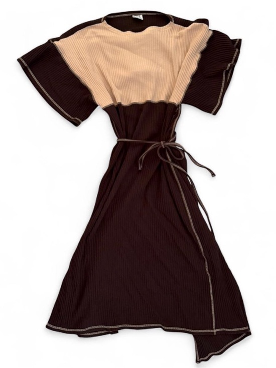Baserange Dresses & Skirts - Baserange contrast Ribbed Midi Dress with Tie Waist in Brown and Beige